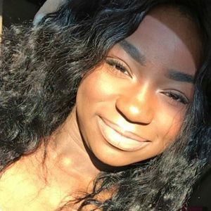 Meet your Posher, Edaline